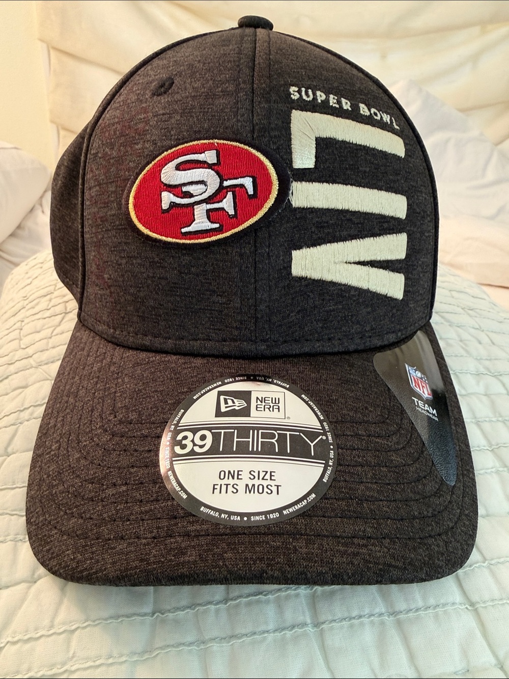 New Era Kids San Francisco 49ers Charcoal Black Red Logo 39THIRTY Hat